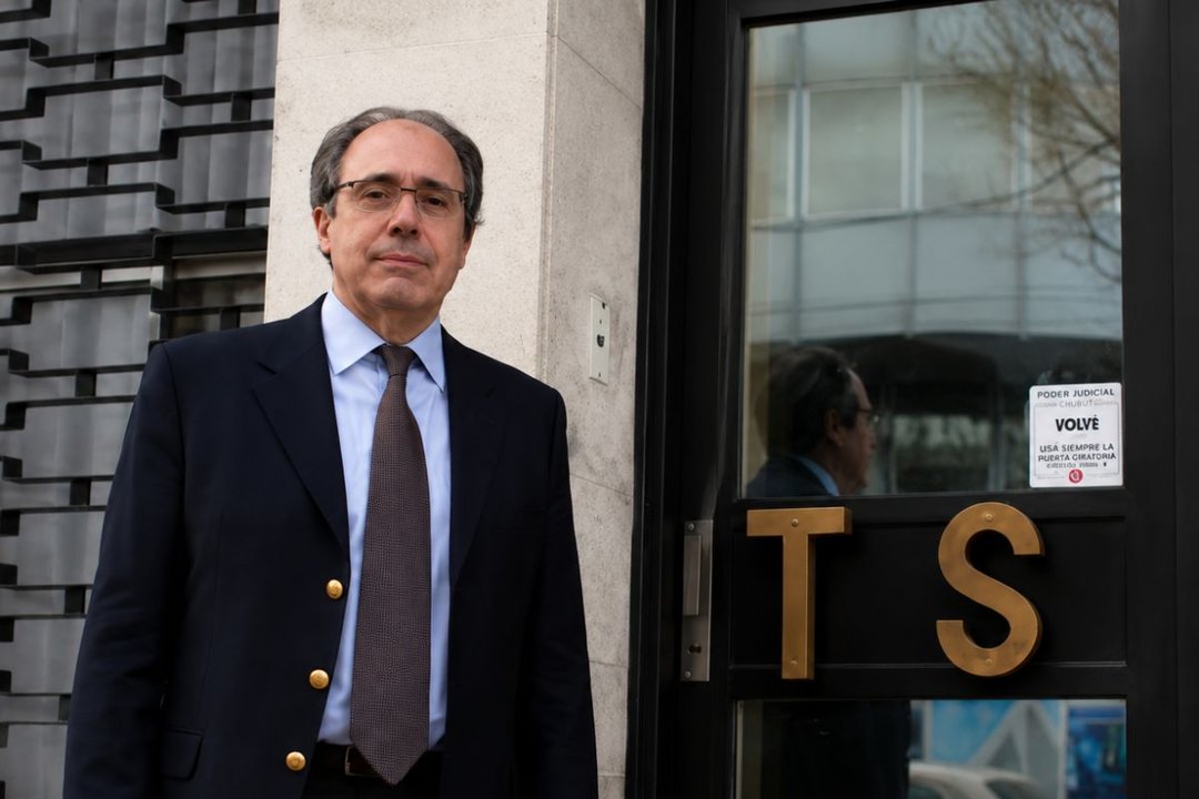Santa Cruz: la Legislatura aprobó la norma para restituir al exprocurador Eduardo Sosa