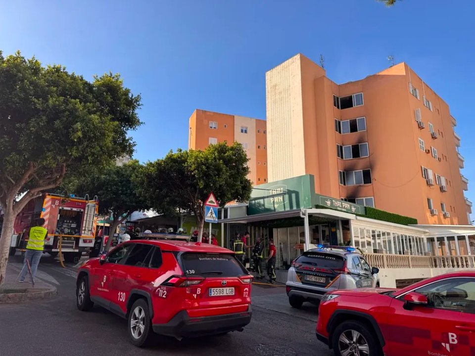 Tragedia en Mallorca: un argentino murió intoxicado en el incendio de un edificio
