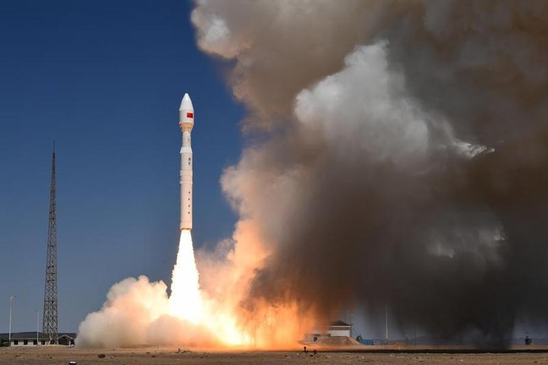 Lanzamiento del cohete chino Lijian-1 Y14 con ocho satélites de teledetección
