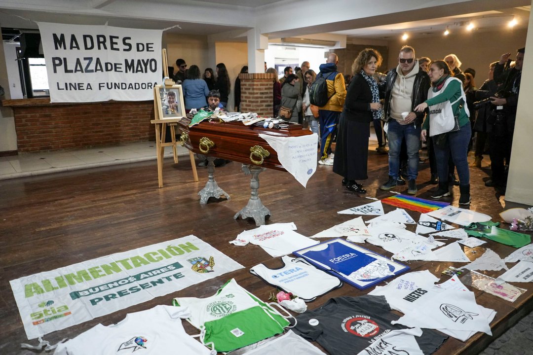 Familiares, dirigentes y organizaciones despiden a Taty Almeida en FOETRA