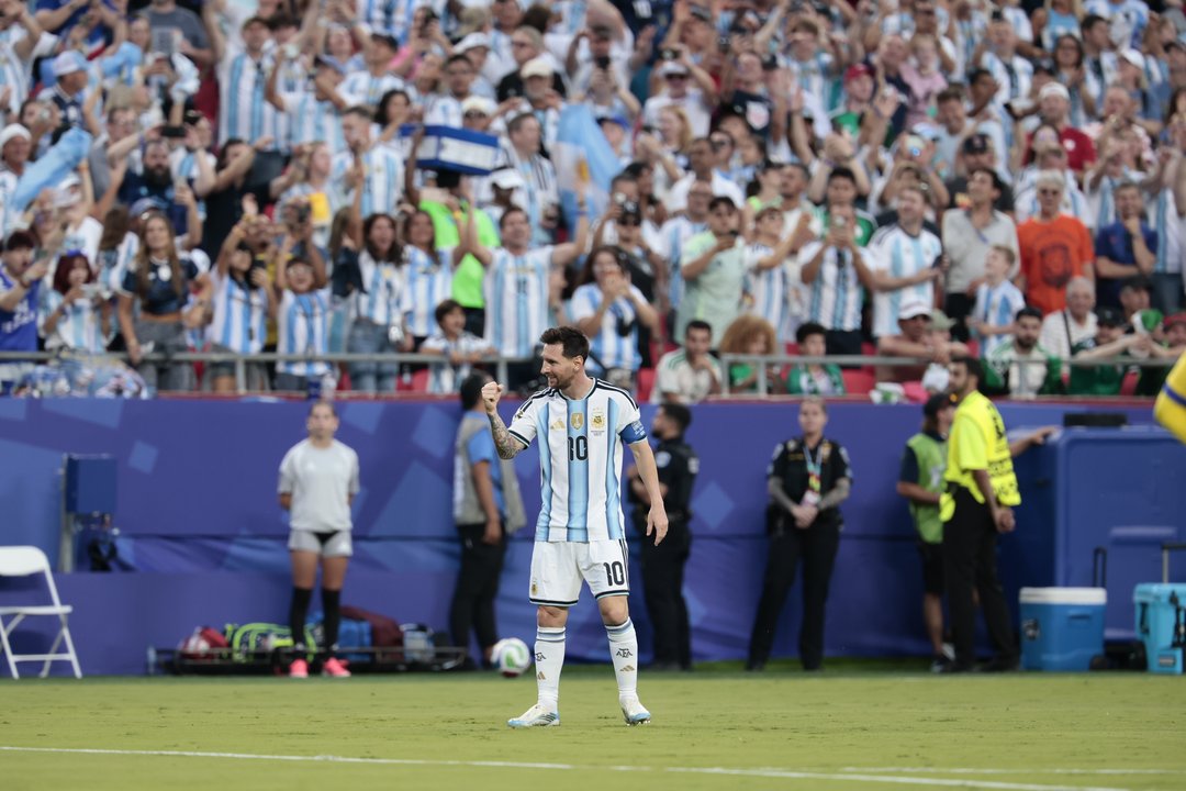 Messi brilla con un hat-trick y marca historia en el Mundial