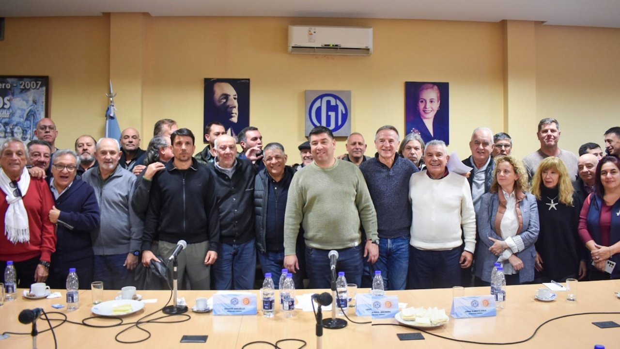 Un grupo de gremios de la CGT pedirá un paro de 36 horas a la cúpula