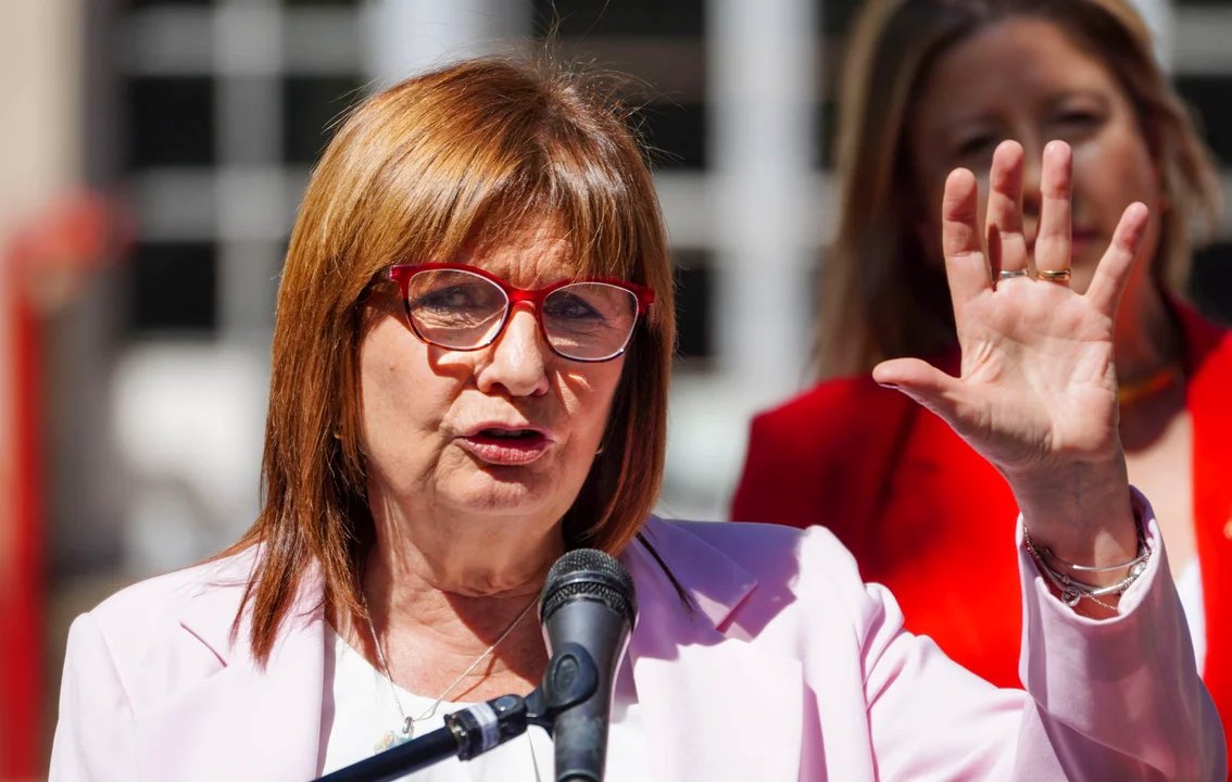 Bullrich: “Milei considera que no hay motivos para echar a Adorni” Bullrich: “Milei considera que no hay motivos para echar a Adorni”