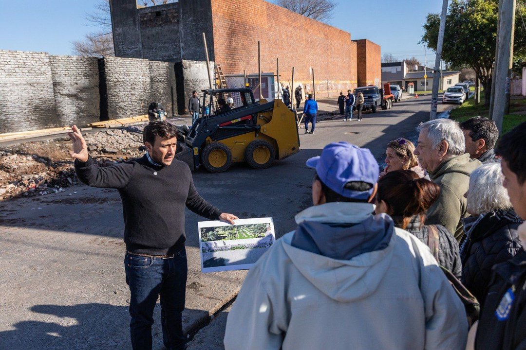Obras de urbanización en las inmediaciones del Cementerio Municipal de Lanús