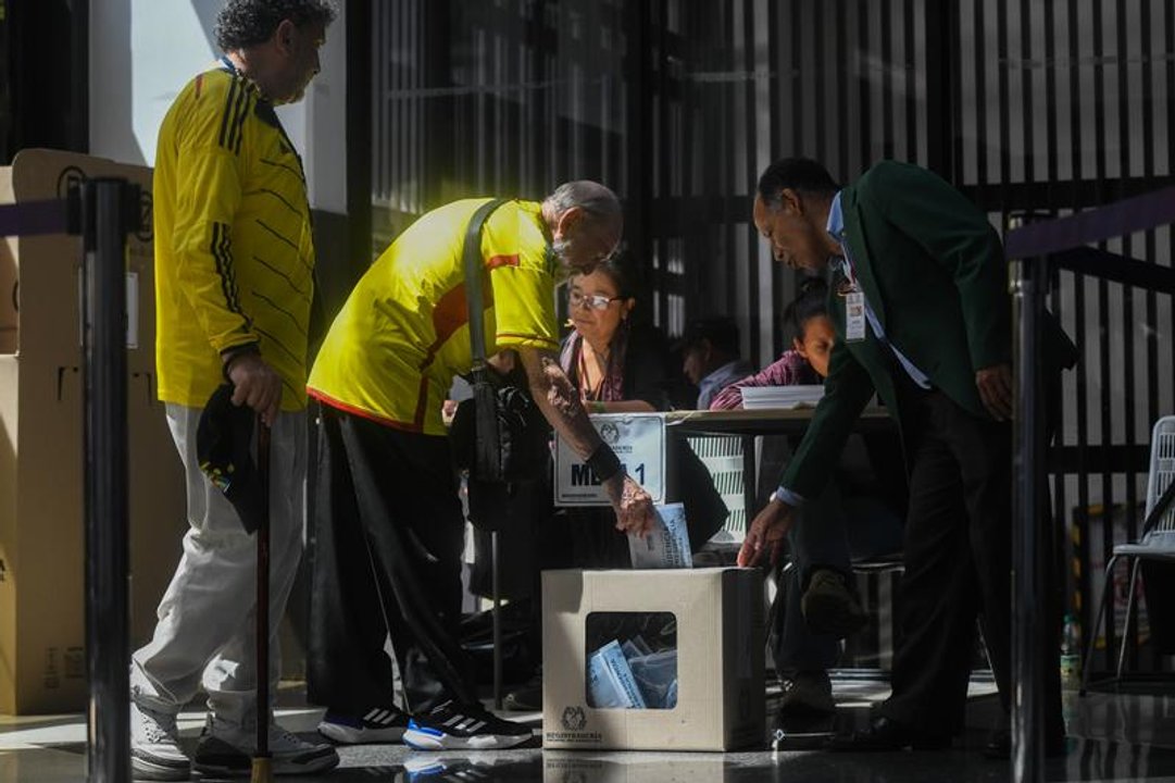 Colombia votará por un nuevo presidente: Cepeda o De la Espirella