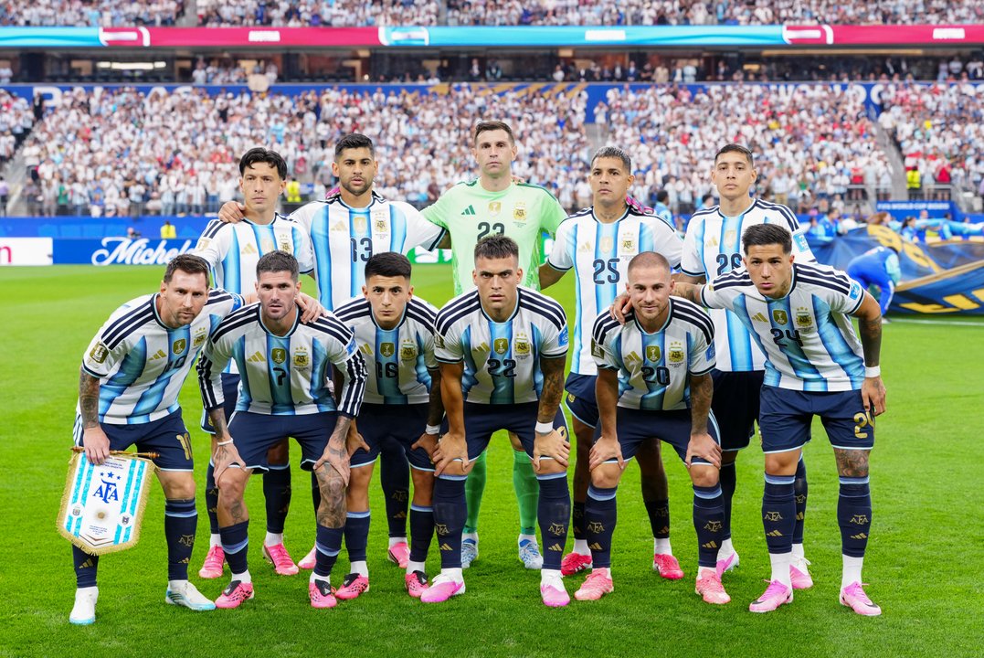 Manu Ginóbili alienta a la Selección Argentina en Dallas durante el Mundial 2026