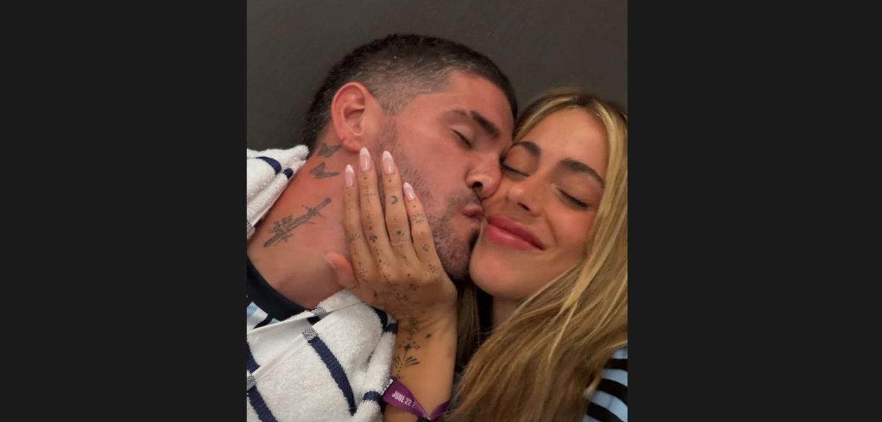 Rodrigo De Paul y Tini Stoessel celebran juntos