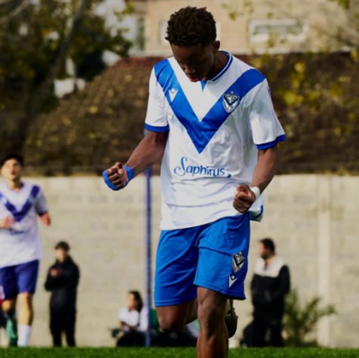 Quién es el futbolista haitiano convocado a la Selección Argentina