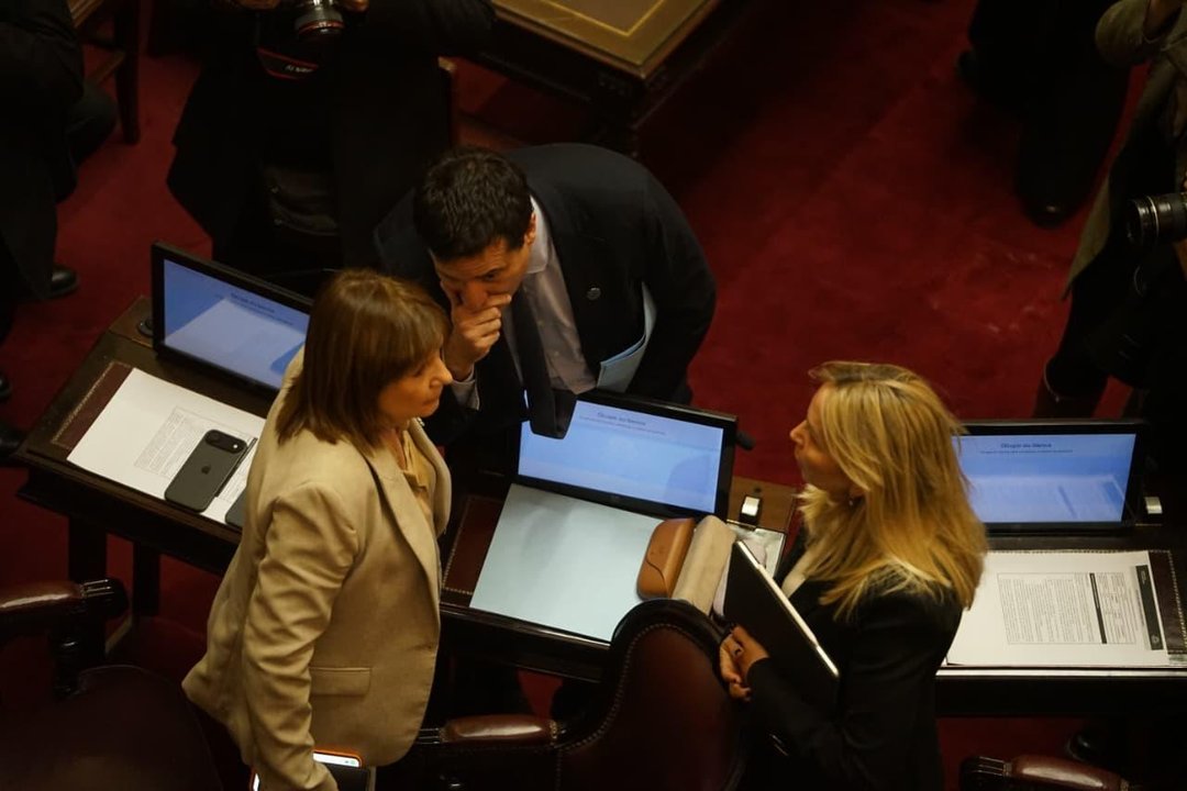 Sesión del Senado y maniobra oficialista para frenar la interpelación a Manuel Adorni