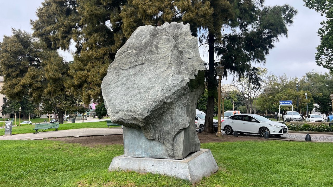El ojo del arte: Omar Estela y la obra que desafia la idea del monumento