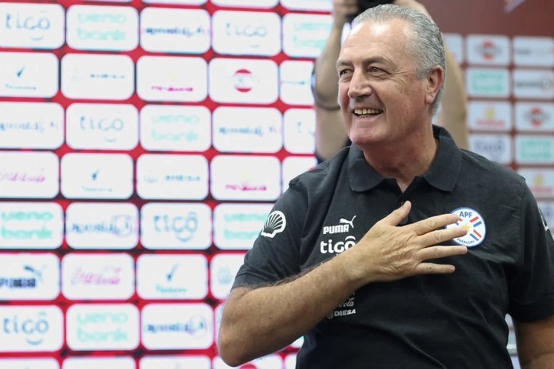 Gustavo Alfaro, el DT argentino que llevó a Paraguay a una histórica clasificación ante Alemania en el Mundial 2026