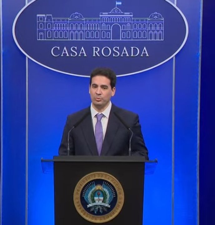 Adrián Ravier, nuevo vocero presidencial, durante una conferencia de prensa