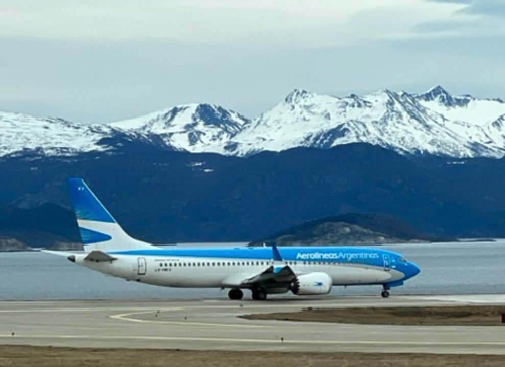 Aerolíneas Argentinas aumenta un 12% su oferta de vuelos en invierno