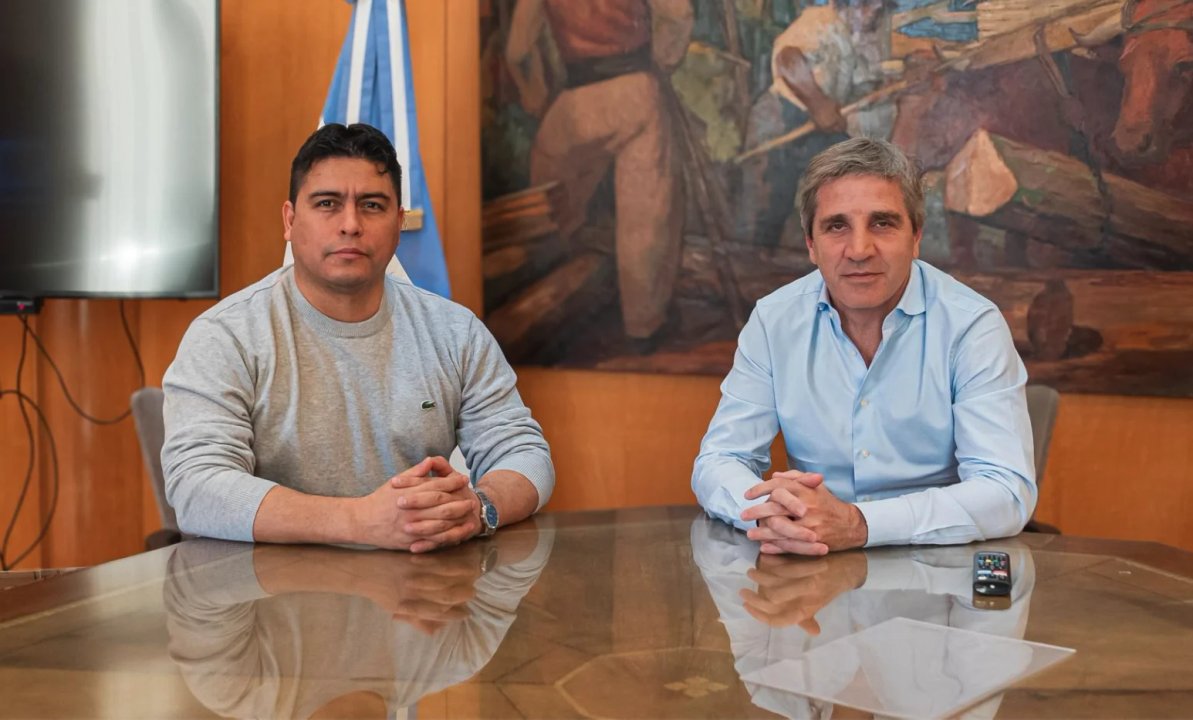 Claudio Vidal y Luis Caputo acuerdan un anticipo de coparticipación para Santa Cruz