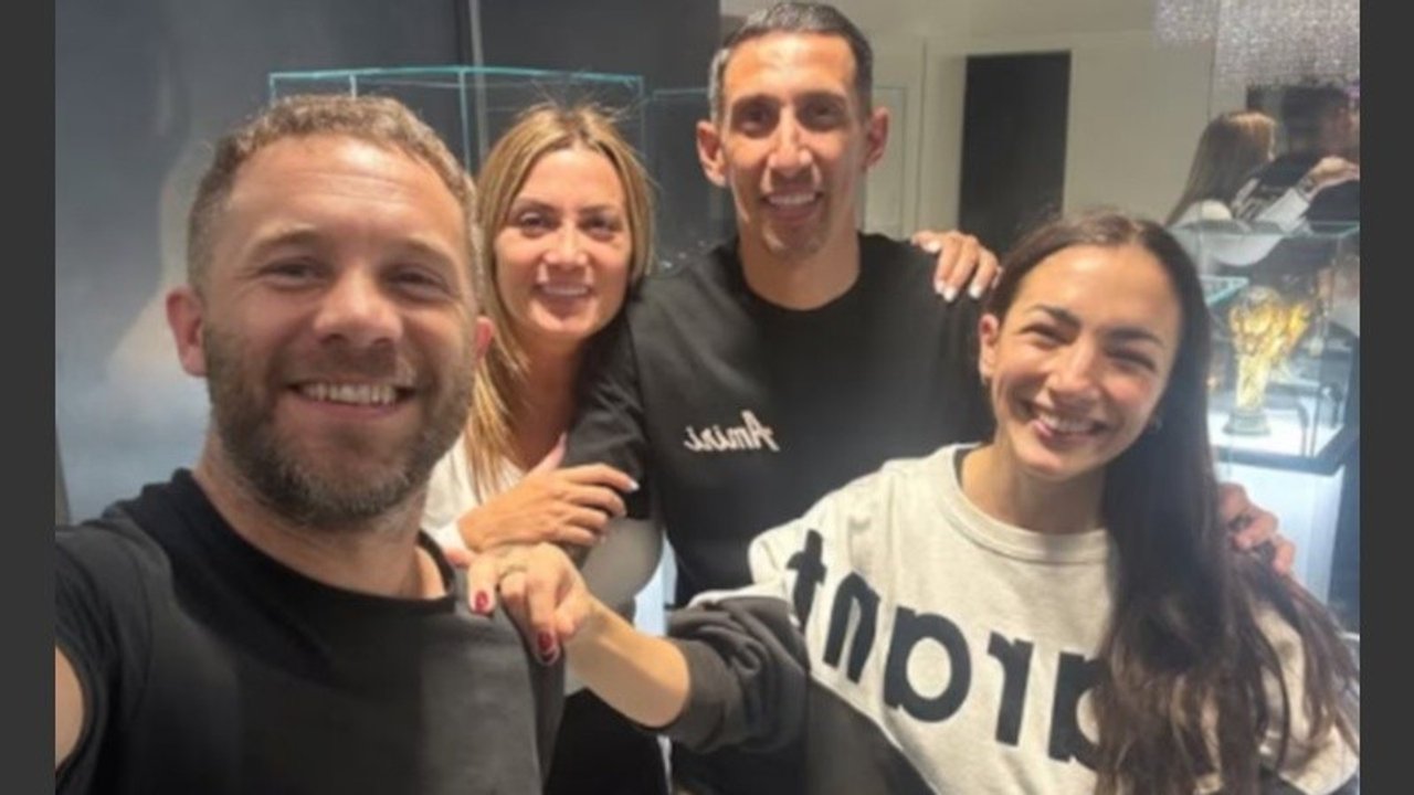 Thelma Fardín, Nico Riera, Ángel Di María y Jorgelina Cardoso en una cena en Rosario