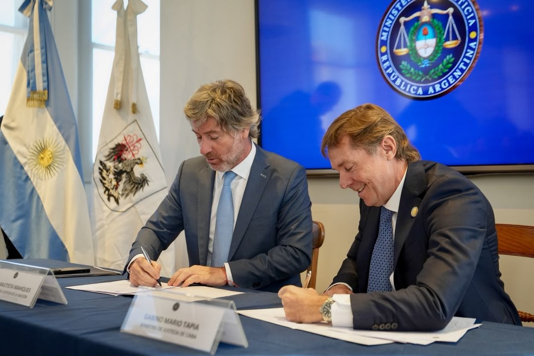 Firma de convenio entre Nación y Ciudad por competencias penales