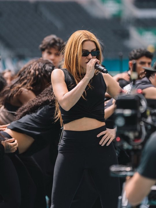 Shakira volvió a alentar a Argentina en el partido ante Cabo Verde