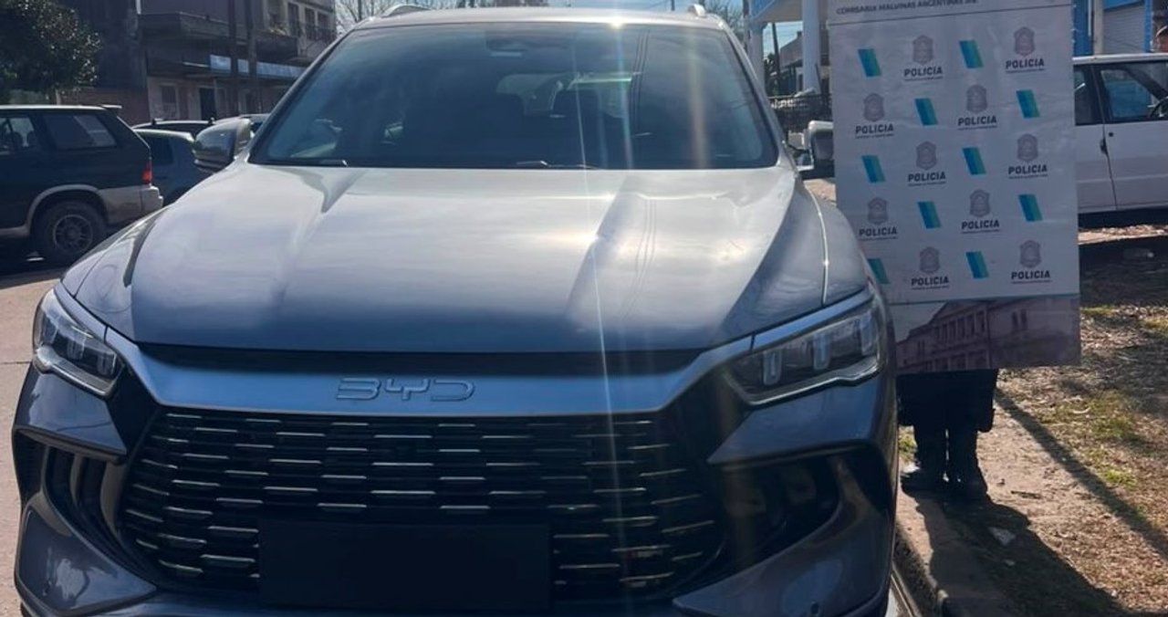Arrestaron a una pareja por robarle la camioneta a un primo de los hermanos Higuaín