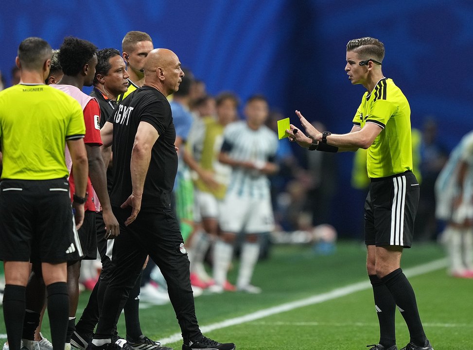 El DT de Egipto se quejó del arbitraje en el partido ante la Selección argentina