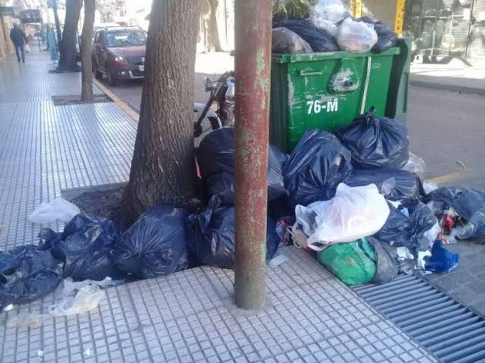 Matzkin se enreda con la basura y crece la sospecha en Zárate