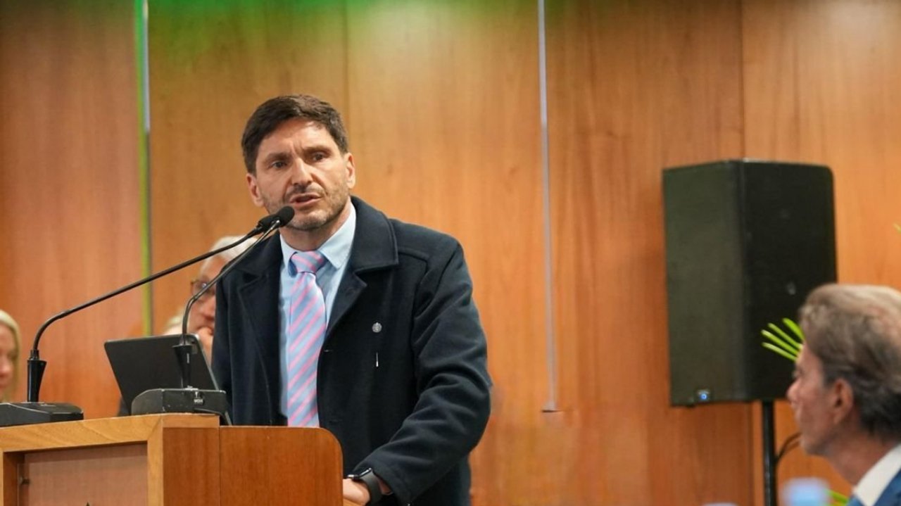 Maximiliano Pullaro celebra el fallo europeo sobre biodiésel