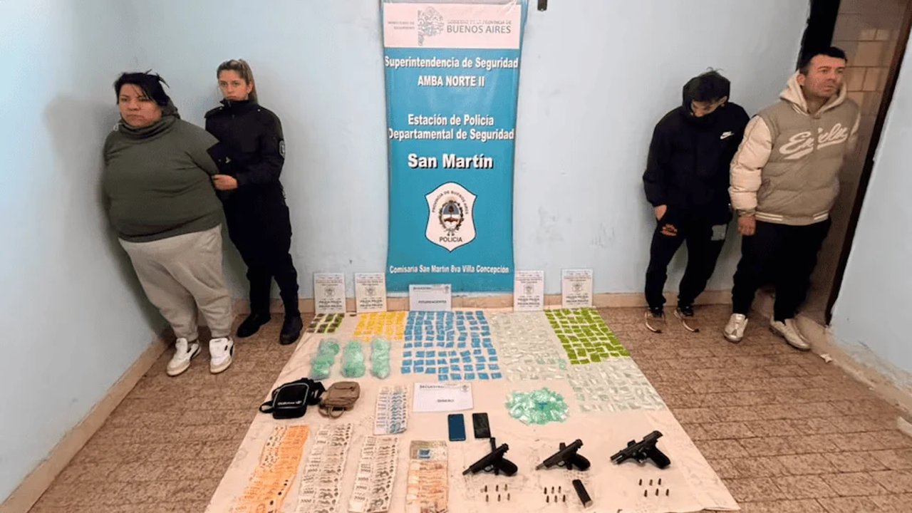 Operativo policial con secuestro de cocaína y armas en San Martín