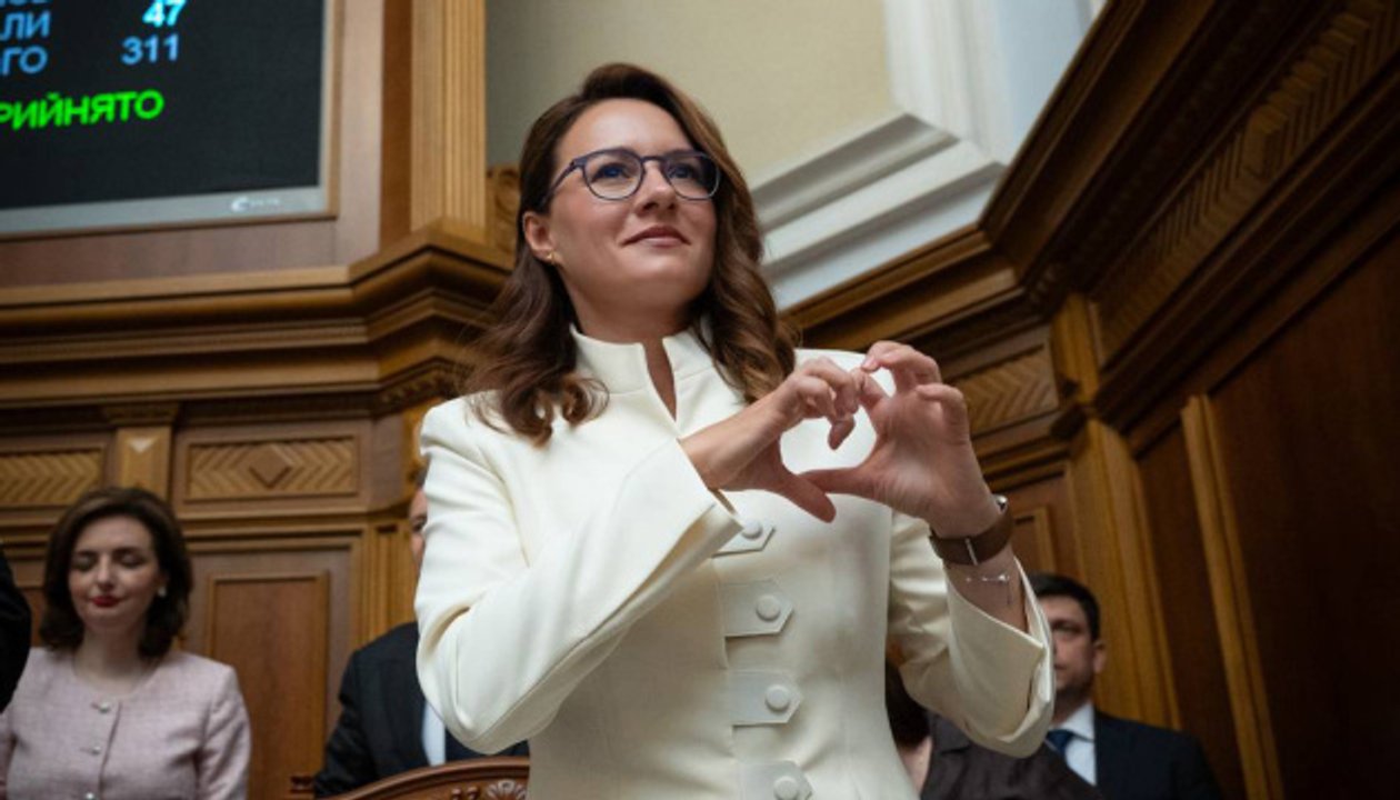Ucrania: el Parlamento aprobó la renuncia de la primera ministra Yulia Svyrydenko