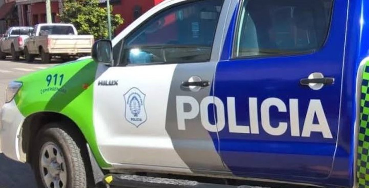 Ingeniero Budge: un policía abatió a uno de los delincuentes que intentaron robarle la moto