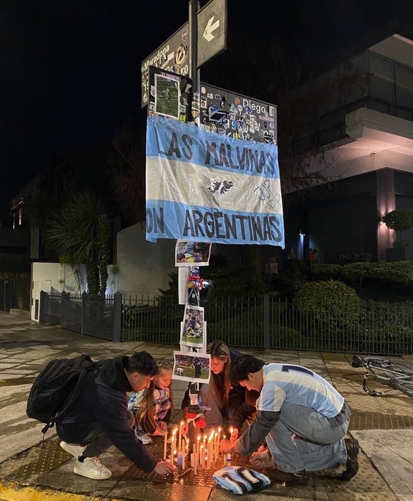 Segurola y Habana, en modo santuario antes de Argentina-Inglaterra: “Las Malvinas son Argentinas”