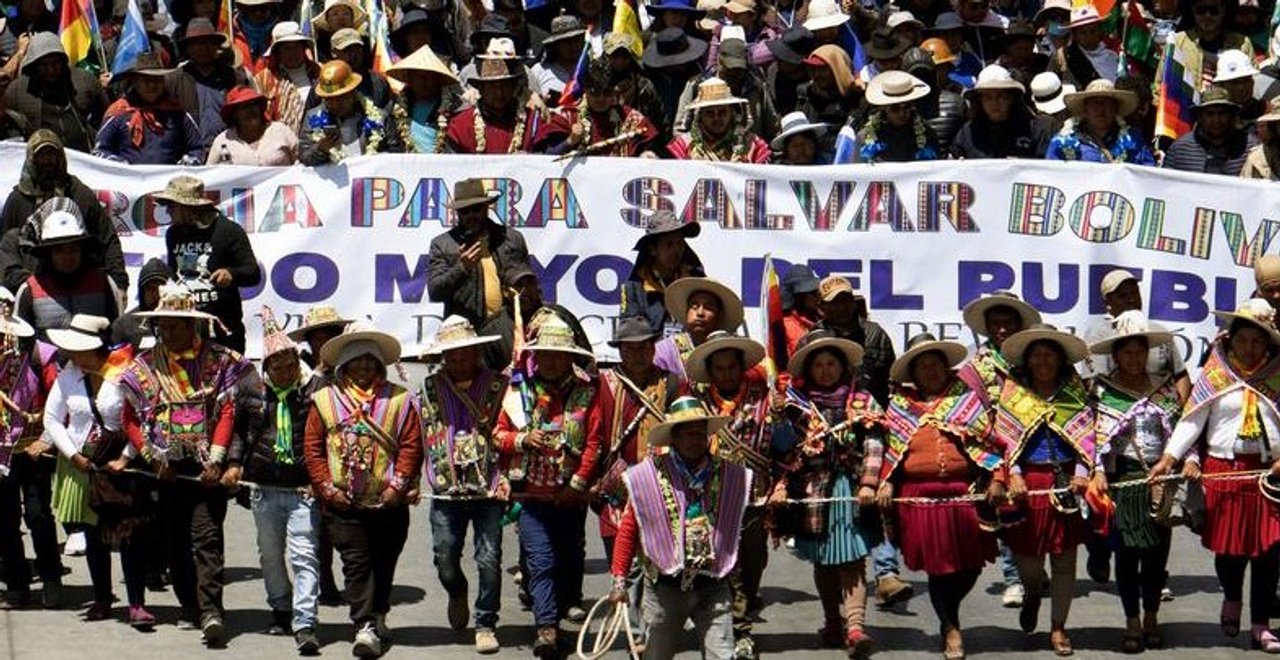 Fiscalía de Bolivia investiga a más de 300 personas por bloqueos que paralizaron el país