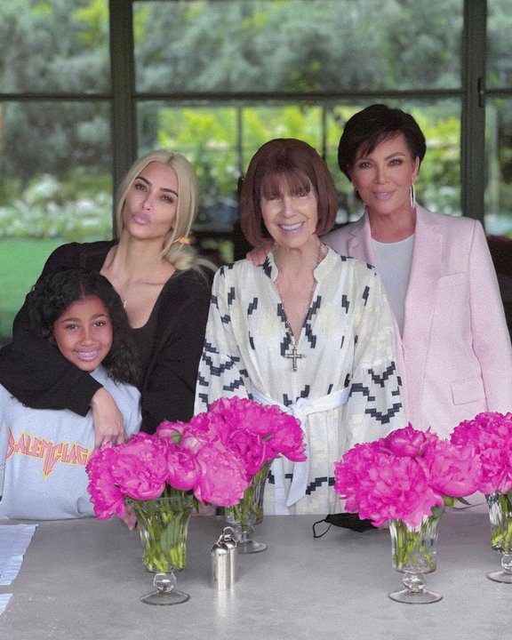 Dolor en la familia Kardashian: murió la matriarca del clan