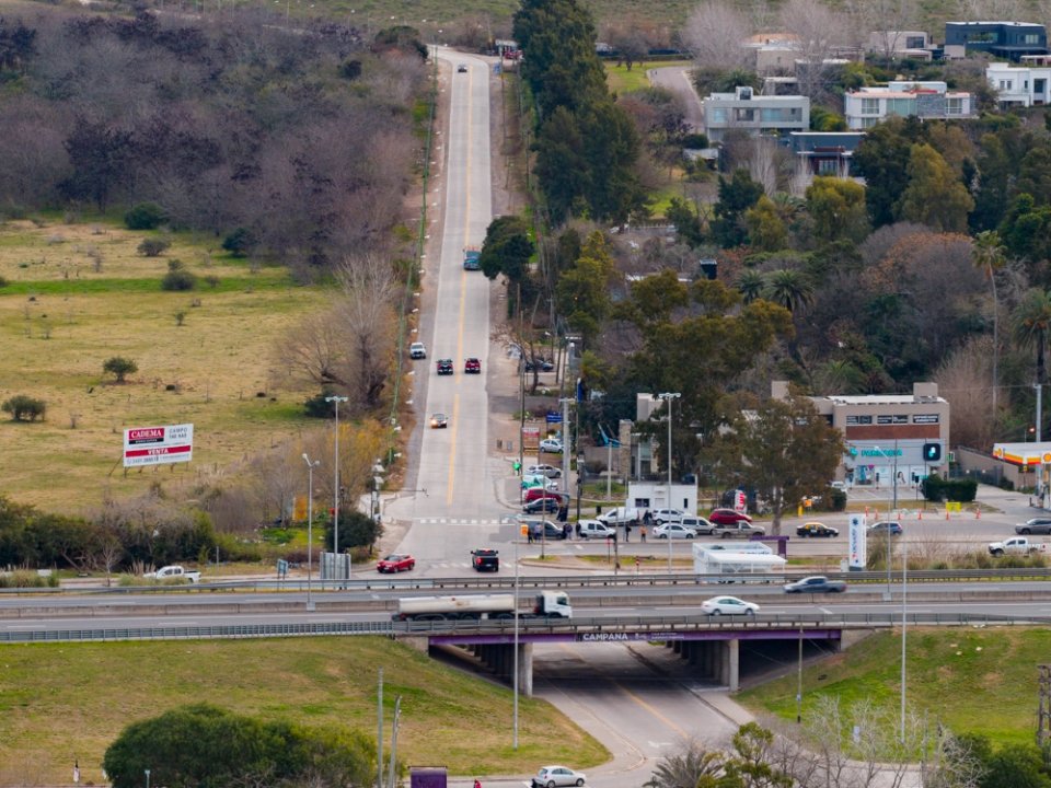 Ruta 4: Campana recién pinta una obra que llegó tarde