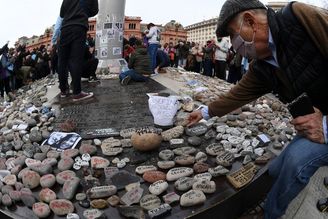 Mundial 2026: retiraron temporalmente el memorial de las víctimas de la pandemia en Plaza de Mayo