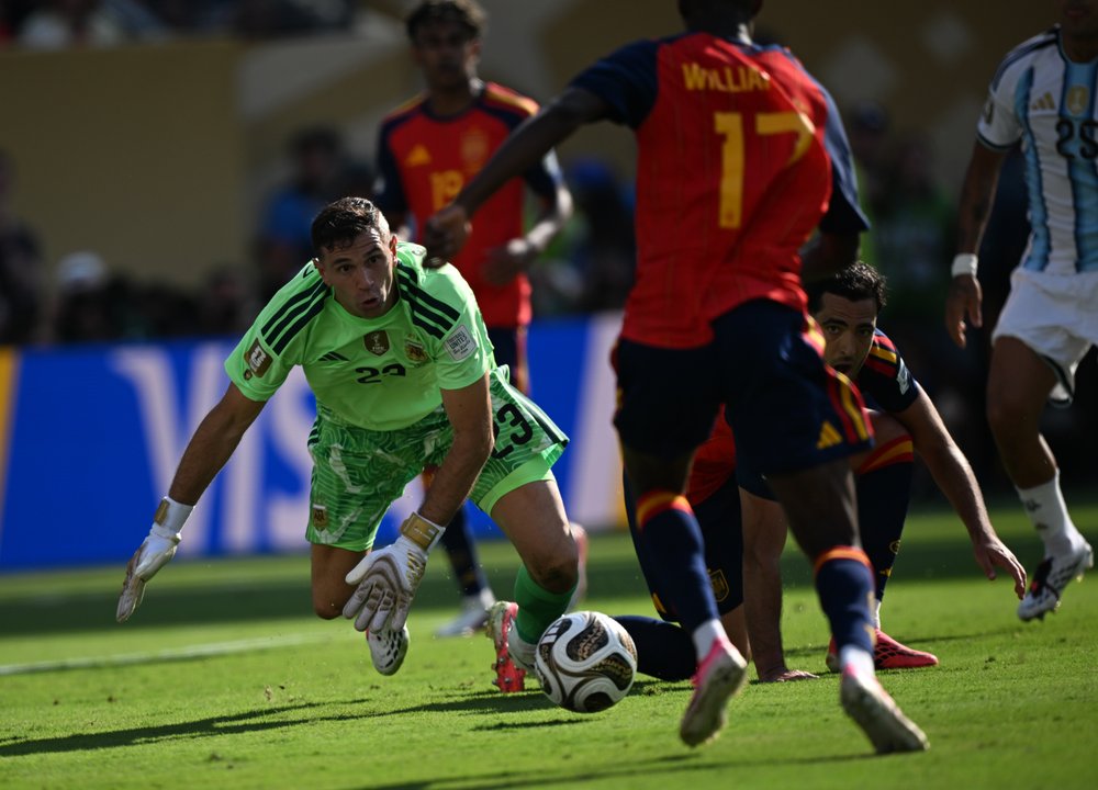 Emiliano Dibu Martínez durante la final del Mundial 2026