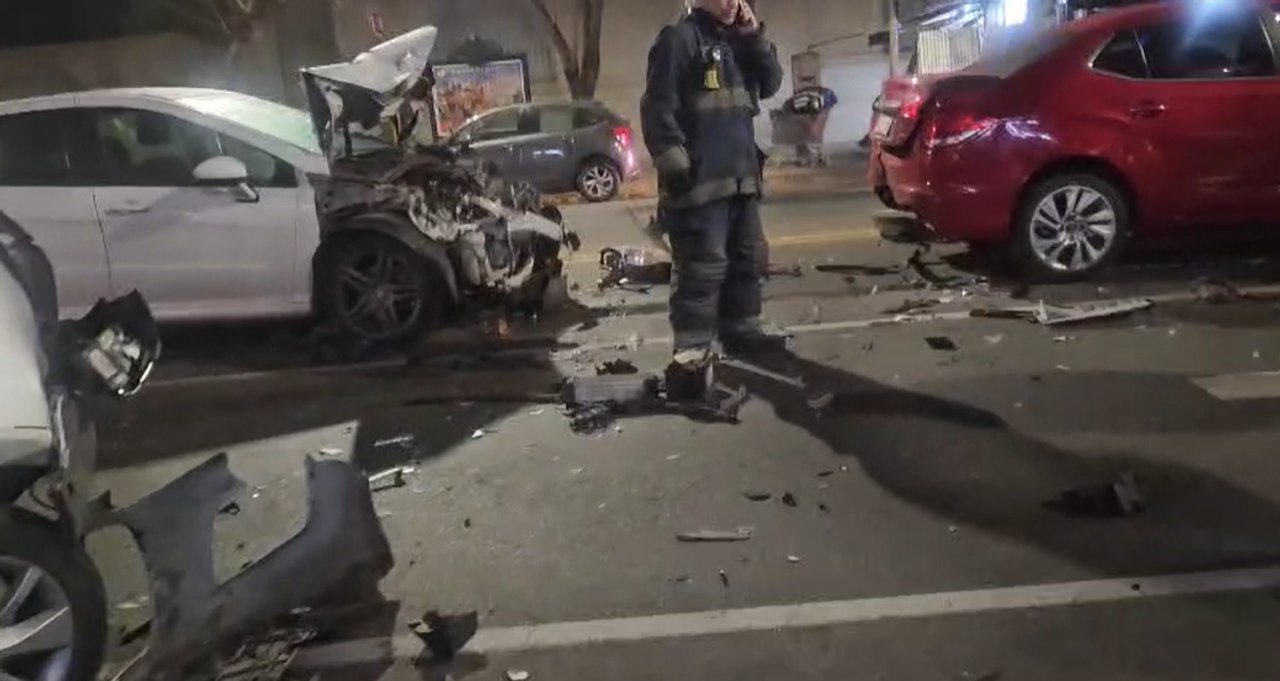 Choque múltiple entre cuatro autos en Belgrano