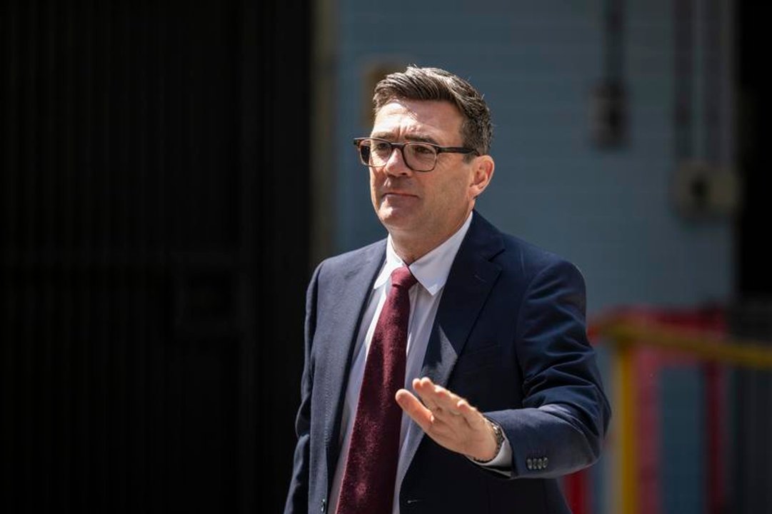 Andy Burnham se convierte en primer ministro británico