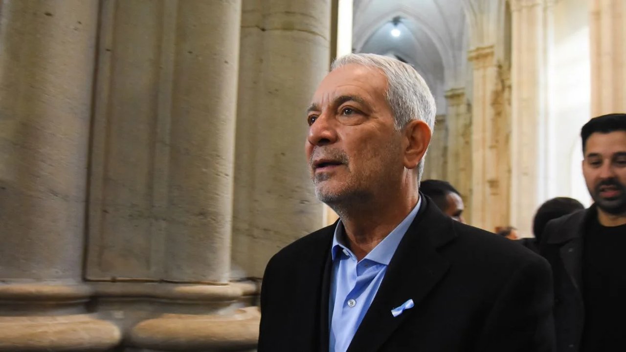 Alak adjudicará 60 contratos por $2.500 millones en plena crisis cooperativa