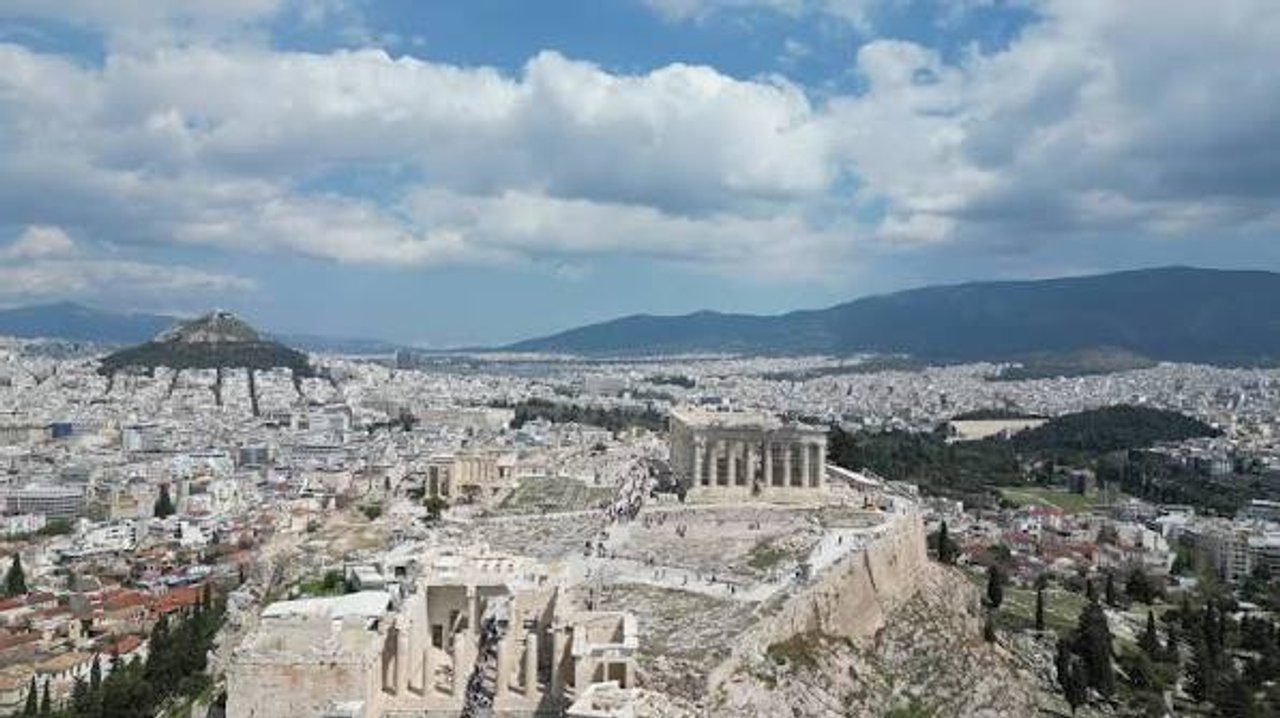 Atenas: horror en la Acrópolis, donde dos turistas fueron acuchillados