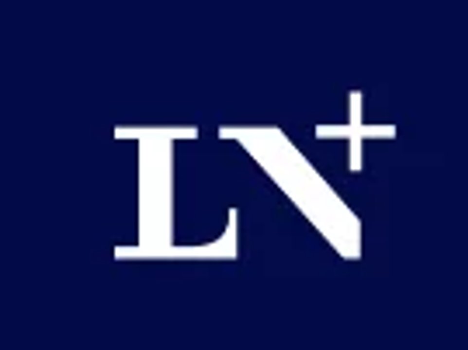 Estudios de televisión de La Nación+ durante una transmisión en vivo