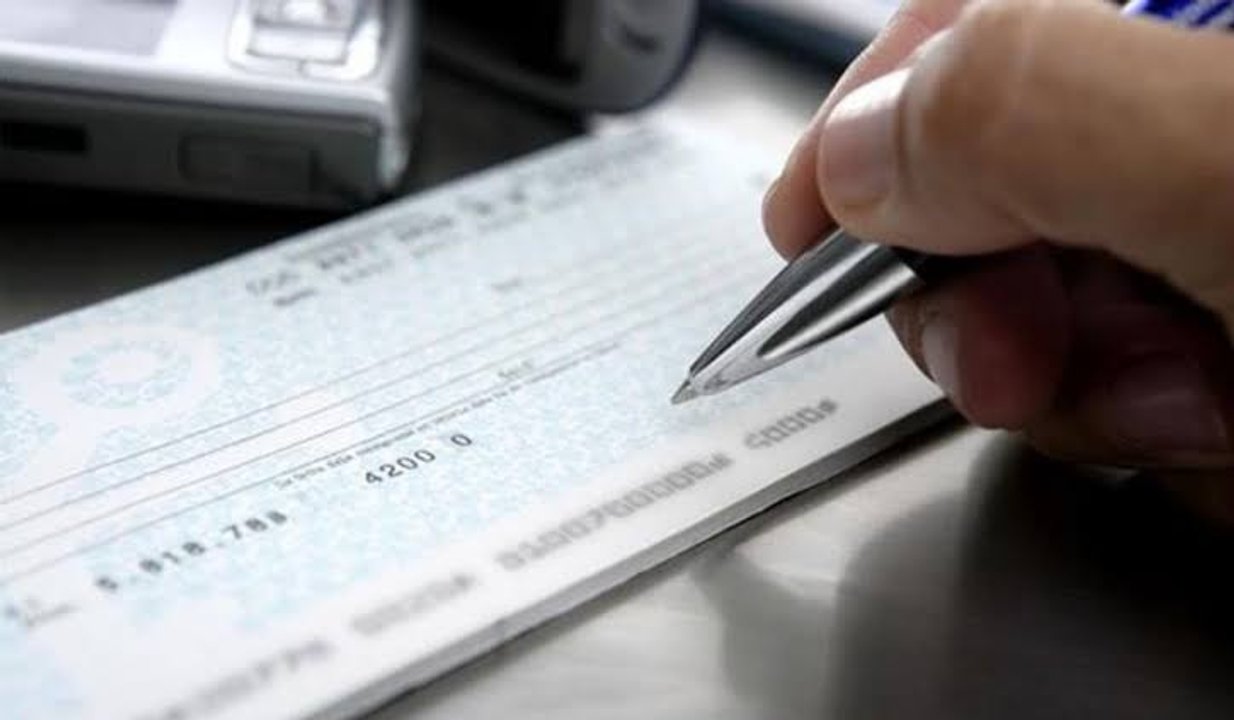 Un falso mecánico fue condenado por estafar a comercios con cheques truchos