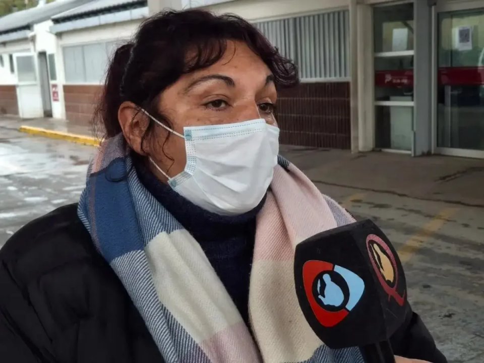 Jalil, bajo presión por un joven con cáncer que lleva cuatro meses sin quimioterapia