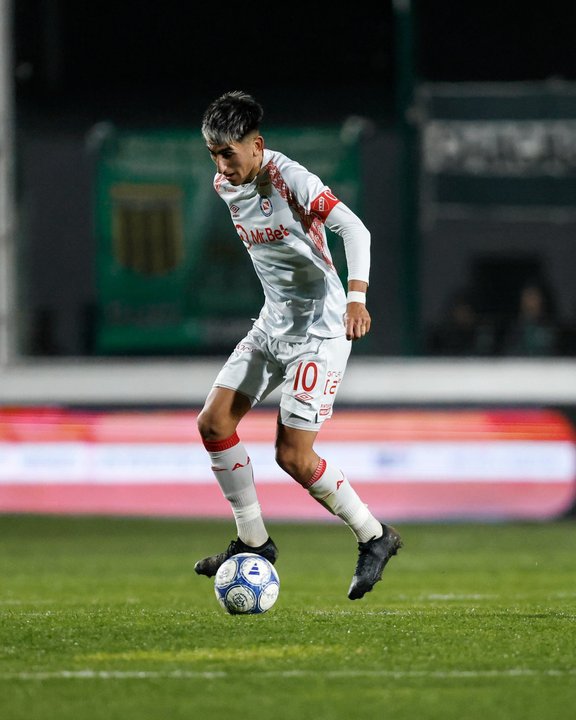Argentinos Juniors le ganó a Sarmiento sobre la hora en su debut en el Torneo Clausura 2026
