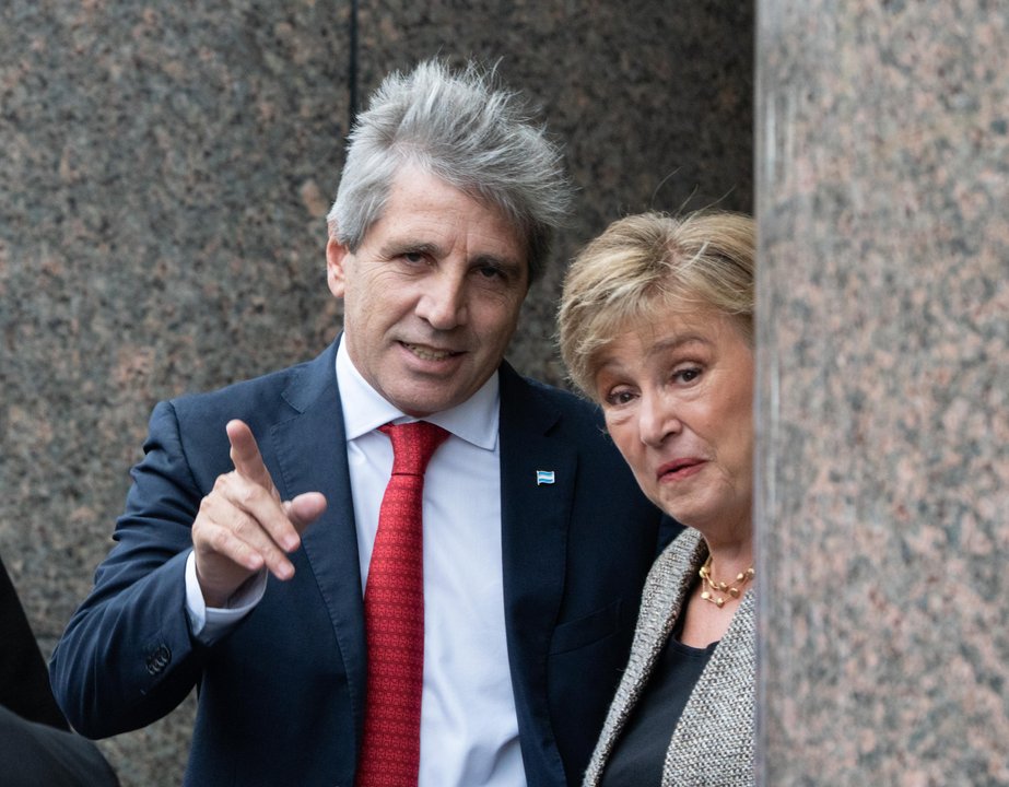 Kristalina Georgieva y Luis Caputo en conferencia de prensa en Buenos Aires
