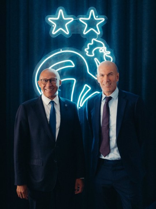 Zinedine Zidane asume como director técnico de la selección francesa hasta 2030