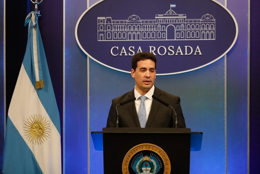 El vocero presidencial Adrián Ravier durante la conferencia de prensa en Casa Rosada