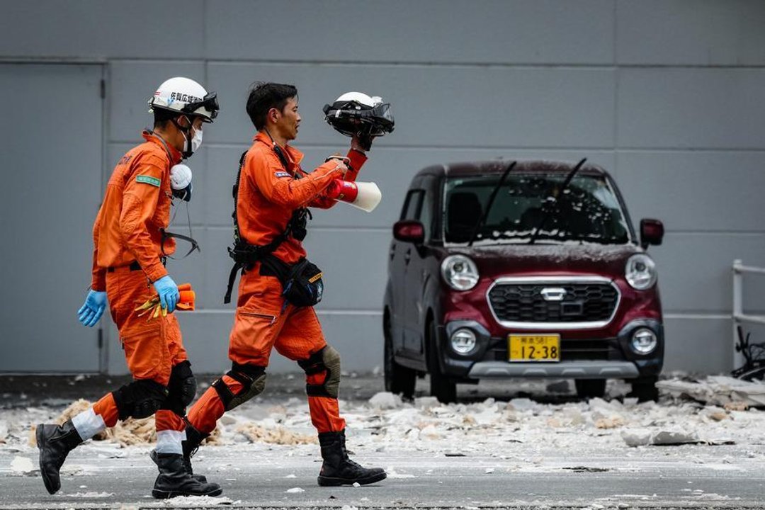 Tareas de rescate tras el terremoto en Kumamoto, Japón