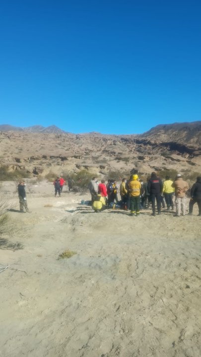 Caída del helicóptero en San Juan: continúa el operativo para rescatar y trasladar a los fallecidos