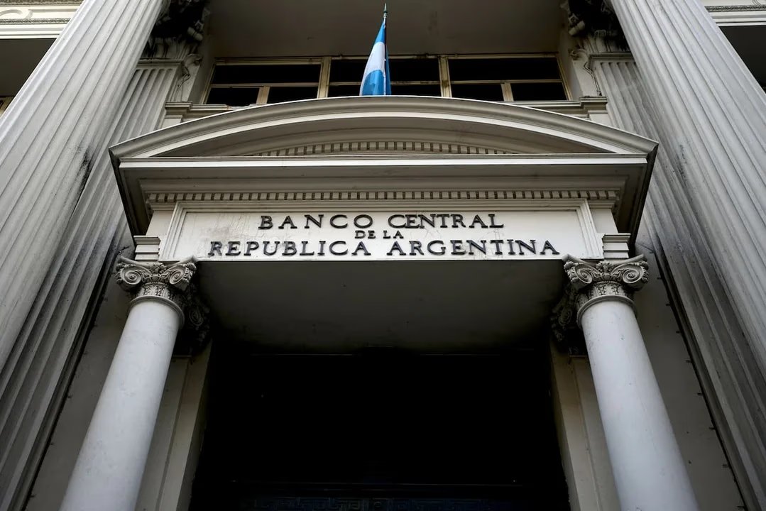 El BCRA volvió a comprar dólares y superó los USD 2.000 millones acumulados en julio