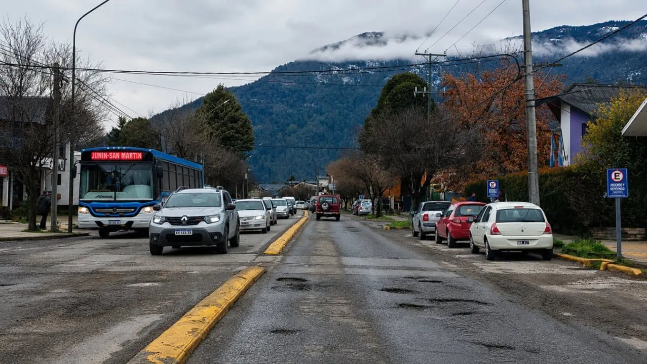 Cuestionan la gestión municipal en San Martín de los Andes por el estado del Cerro Chapelco y la ciudad