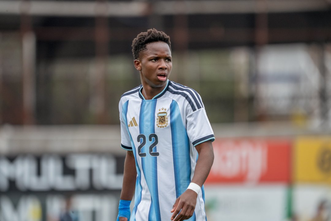 Kiki Ramos, después de debutar con gol en la Selección juvenil: “En Argentina nunca me sentí discriminado”